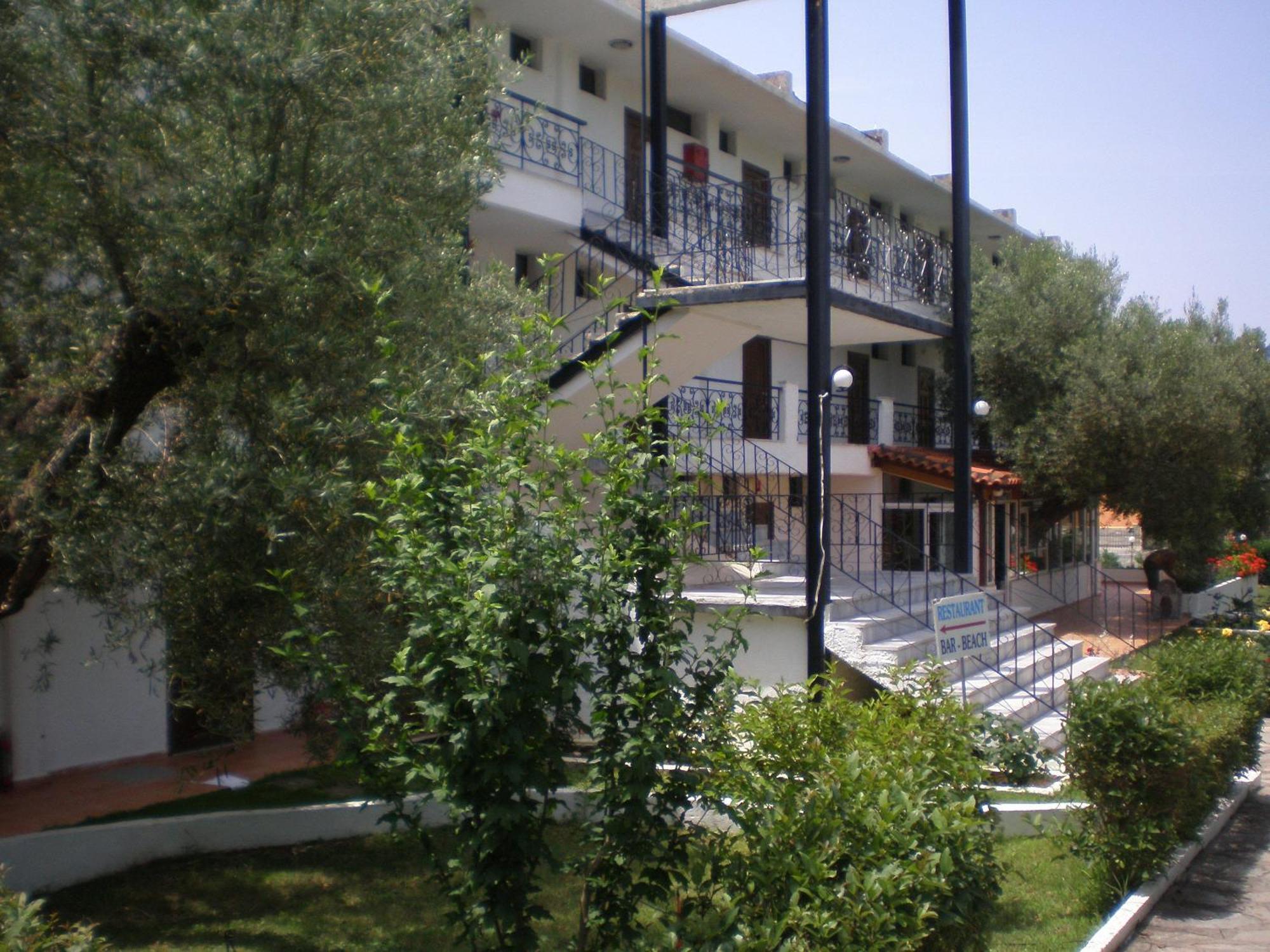 Hotel Porto Matina à Metamórfosi Extérieur photo
