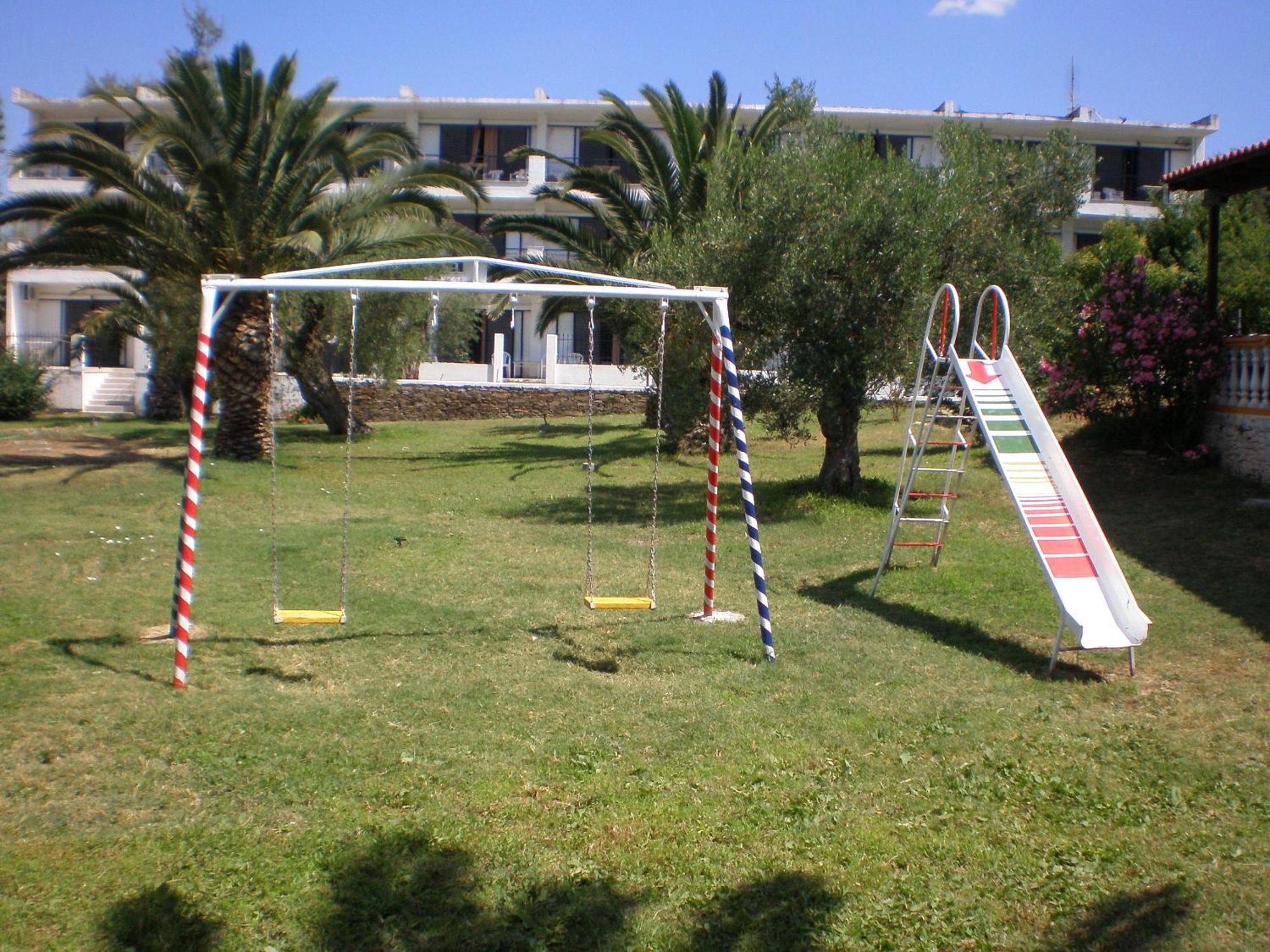 Hotel Porto Matina à Metamórfosi Extérieur photo