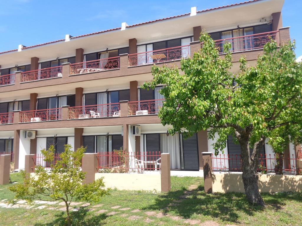 Hotel Porto Matina à Metamórfosi Extérieur photo