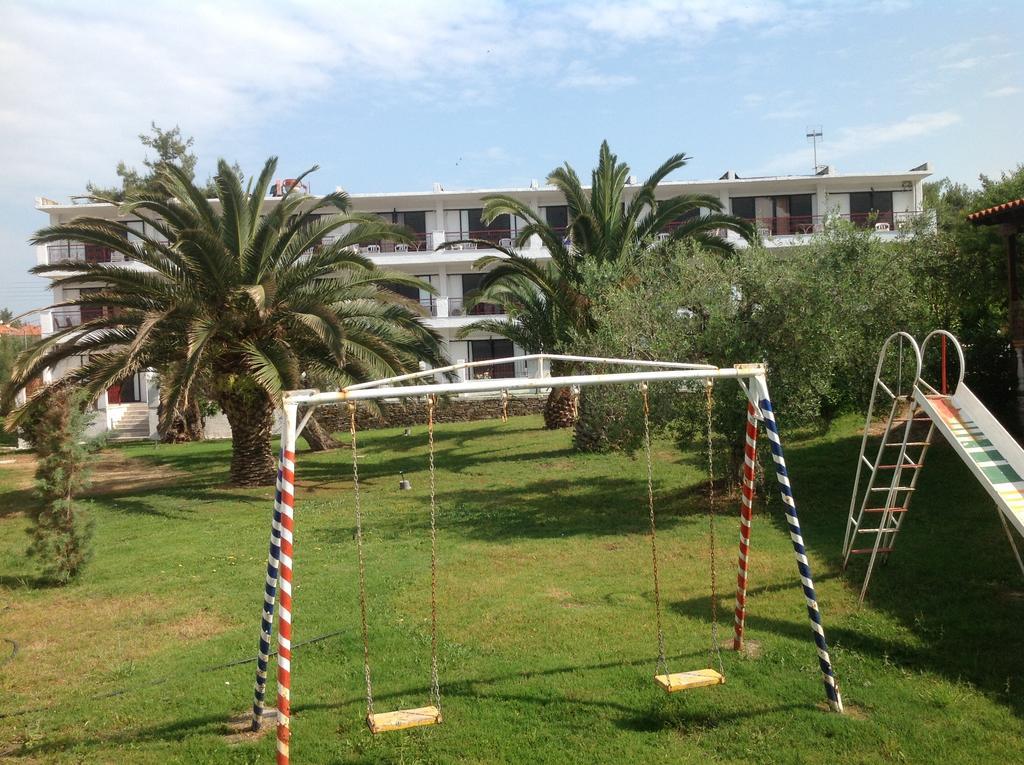 Hotel Porto Matina à Metamórfosi Extérieur photo