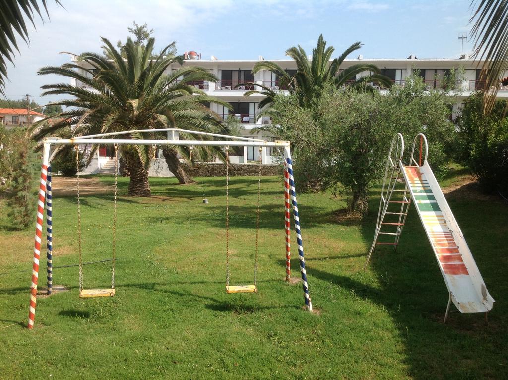 Hotel Porto Matina à Metamórfosi Extérieur photo