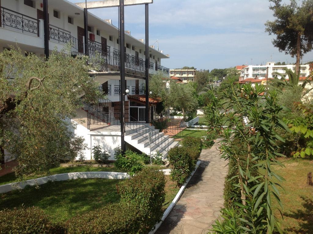 Hotel Porto Matina à Metamórfosi Extérieur photo